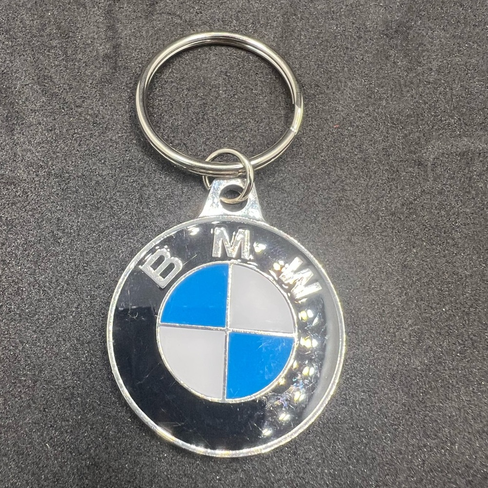 ⭐️ 10-4-10 - Keychain - BMW